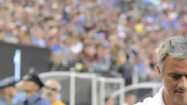 Mourinho: "Decidimos apostar por Cesc pero no está bien"