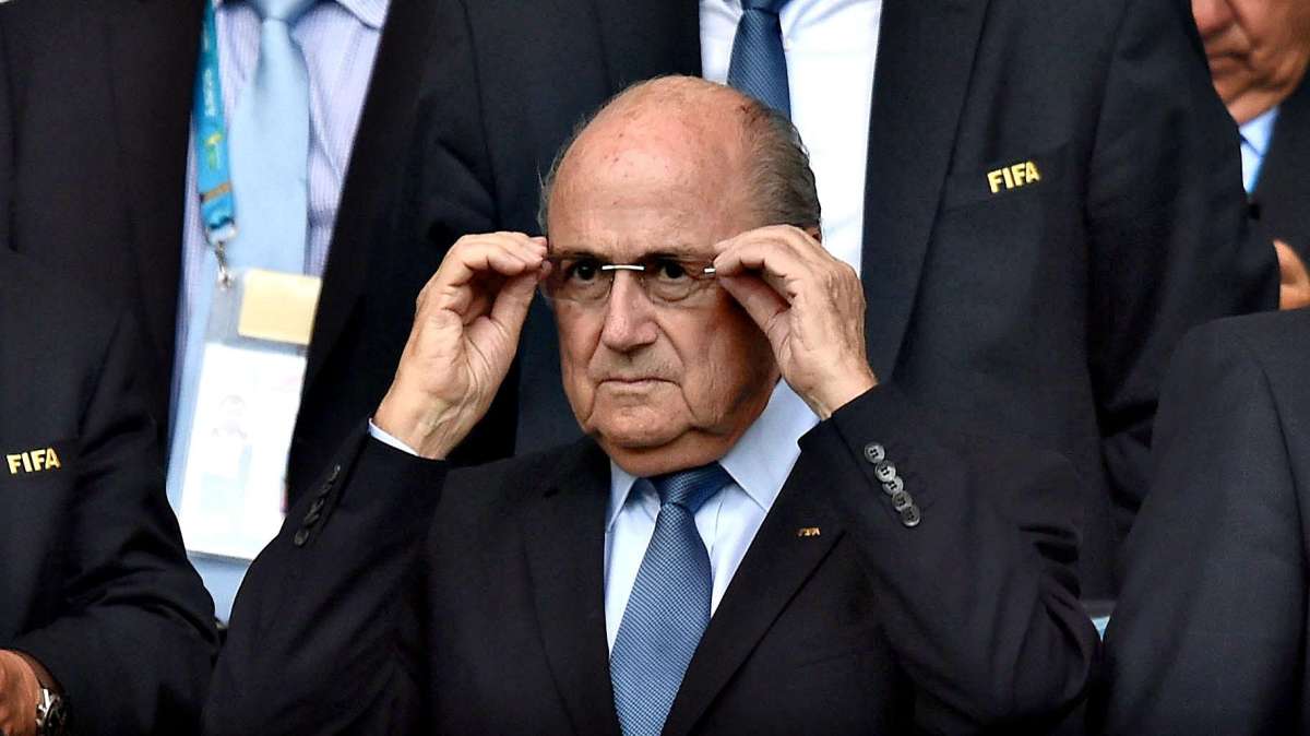 Blatter: "El cambio de árbitro para la final del Mundialito es correcto"