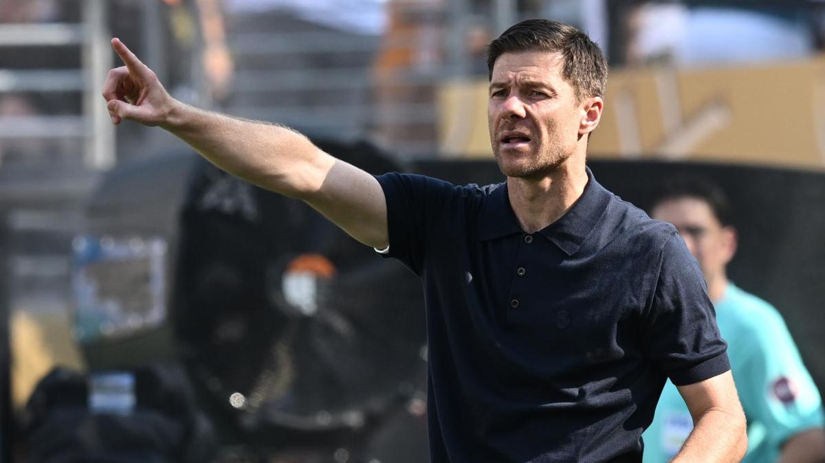 De goleador total a todocampista organizador con Xabi Alonso