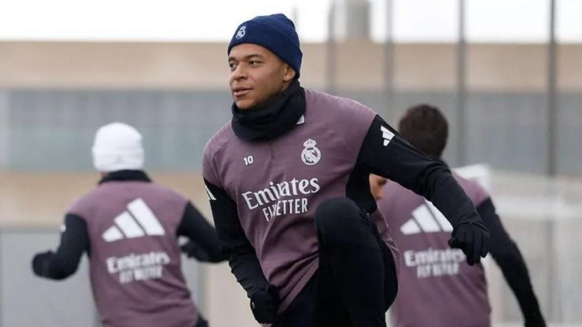 Defienden la figura de Mbappé: “El problema está a 30 metros”