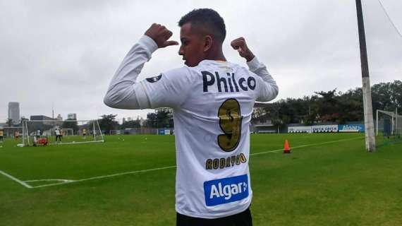 FOTO - El Santos le da trato de estrella a Rodrygo: luce nuevo dorsal 