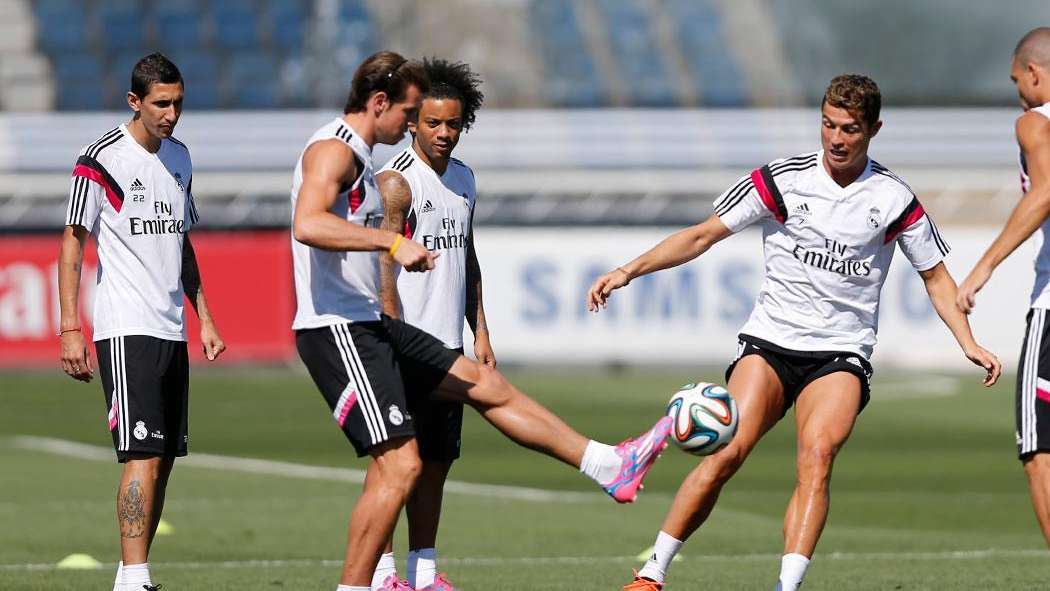 Fernando Burgos, en Al Primer Toque: "Cristiano ha entrenado con total normalidad y está para jugar"