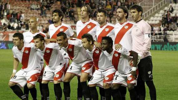 FOTO - El Rayo Vallecano la lía con las dimensiones del campo