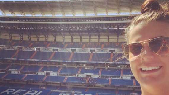 FOTO - En Italia circula el selfie de la mujer del árbitro Oliver en el Bernabéu en 2016
