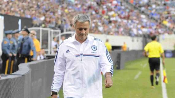 Mourinho: "Si Drogba vuelve es porque puede hacer al equipo más fuerte"
