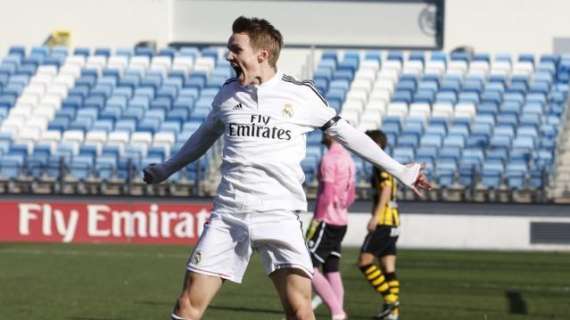 Odegaard muestra la nueva camiseta de Noruega