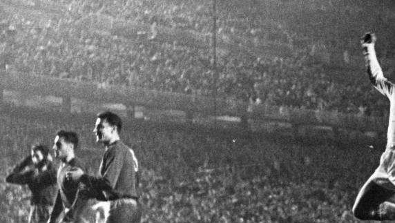 Canario: "Para llegar a ser como Di Stéfano, Messi tiene que comer muchas judías todavía"