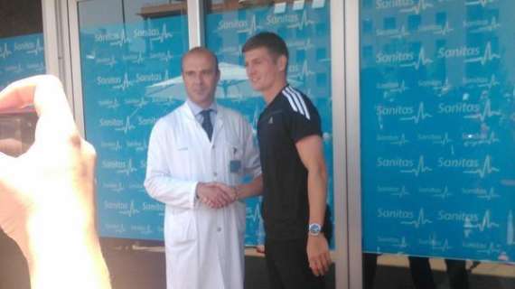 Toni Kroos pasa el reconocimiento médico