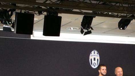 Pjanic: "Llevaré el número 5, el de mi ídolo Zidane"