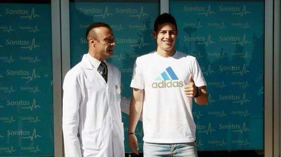 James Rodríguez pasa el reconocimiento médico con el Madrid