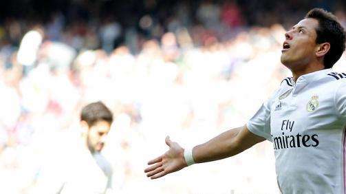 Chicharito, operado con éxito