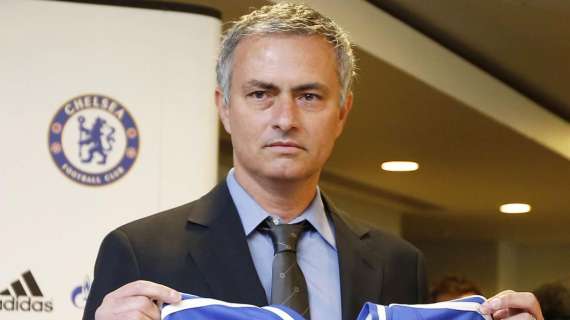 Mourinho: "El Chelsea tiene dos de los mejores tres porteros del mundo"