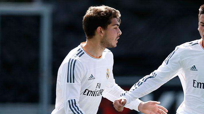 El Juvenil A golea al Tenerife y pone un pie en semifinales
