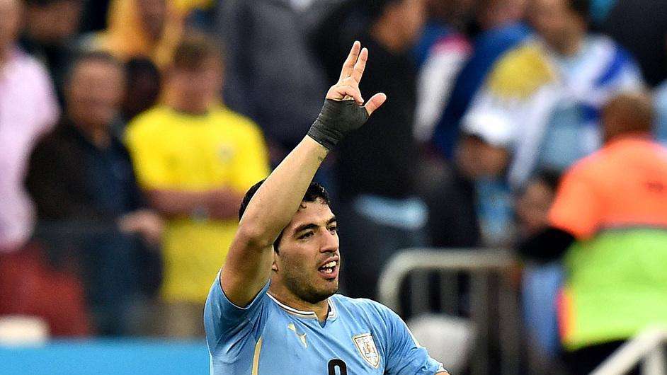 888Poker deja de patrocinar a Luis Suárez