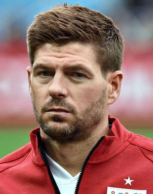 Diouf: "Gerrard no me miraba a los ojos porque me tenía miedo"