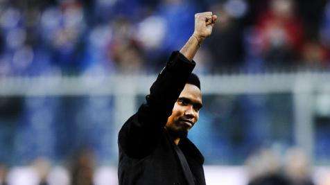 Eto'o: "Mourinho es capaz de relanzar al United y a cualquier equipo, pero está en evolución"