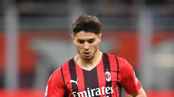 Brahim D&iacute;az con el AC Milan