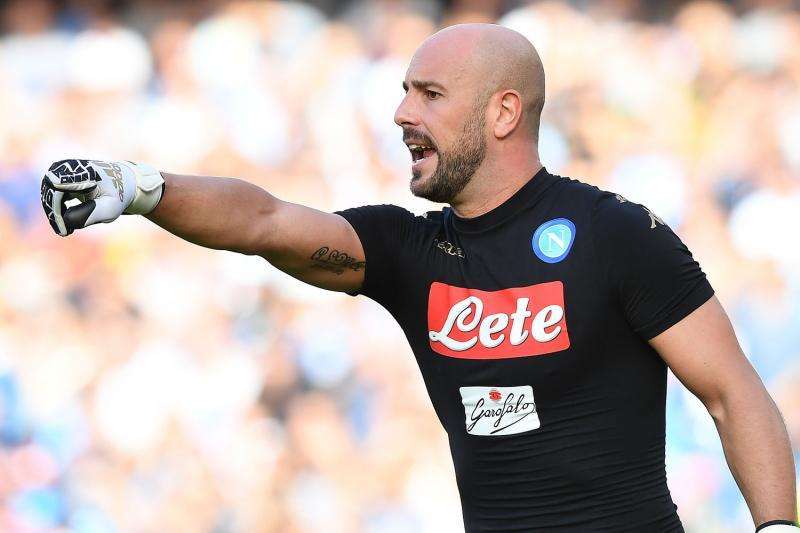 Reina: "Jugando en el Bernabéu sin miedo estaremos más cerca de los cuartos"