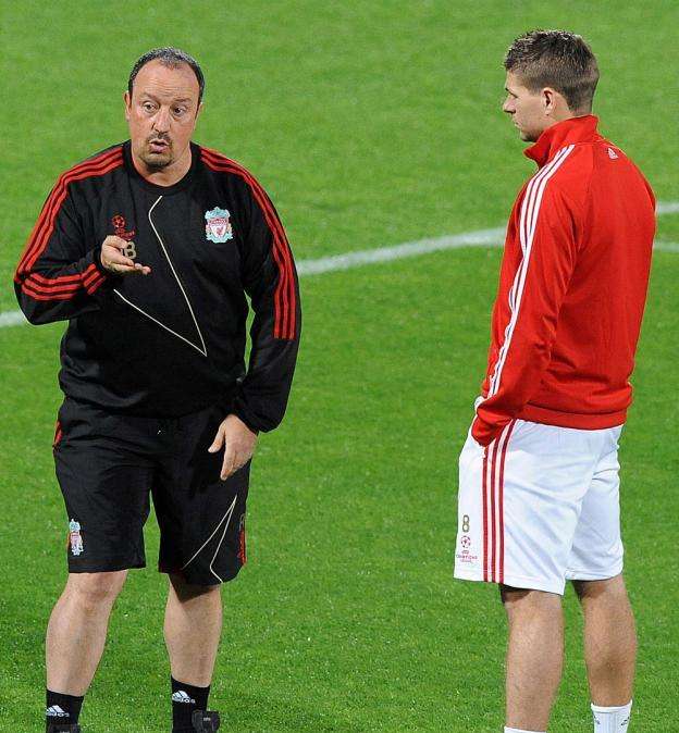 Gerrard: "Tuvimos una relación distante, pero le deseo lo mejor a Benítez en el Madrid"