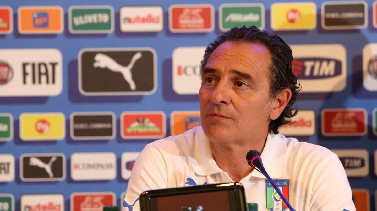 Prandelli: "Francia tiene jugadores de nivel mundial, como Benzema"