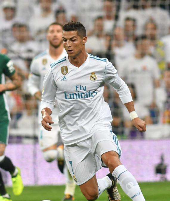 Cristiano, pendiente de la llamada de Florentino: espera que el Madrid cumpla con lo prometido