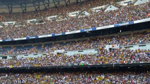 46.000 aficionados dan la bienvenida a James en el Bernabéu