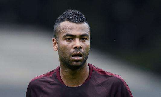 Corriere della Sera: Ashley Cole dificulta la renovación con la Roma