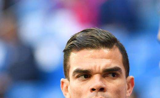 Pepe rompe su silencio: "Cristiano está concentrado en la Confederaciones y yo no tengo ningún contrato firmado"