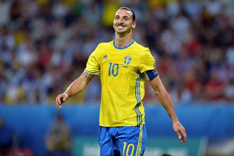 Jugones: Ibrahimovic lanza un dardo al Barça