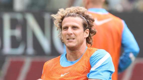 Forlán: "A Luis Suárez le vendría bien jugar en el Real Madrid"