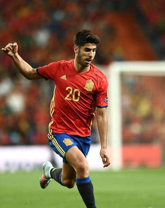Asensio: "Me llamó Van Nistelrooy para que jugase con Holanda. Me querían a toda costa"