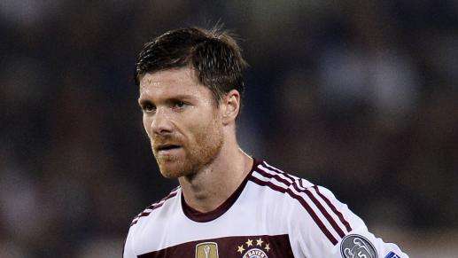Xabi Alonso: "Recuerdo con cariño el intercambio de camiseta con Zidane en el Mundial"