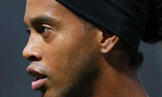 Ronaldinho, entre Suiza y Malasia tras salir del Fluminense
