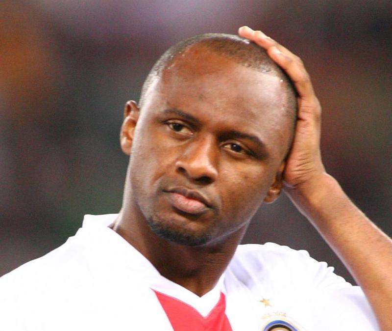 Vieira: "Pogba no debe tratar de jugar como Cristiano o Messi"