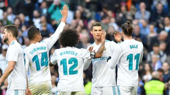 FOTO - ¡Empujón anímico! La goleada en Mestalla da fuerza a los blancos