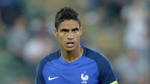 Raphael Varane con Francia