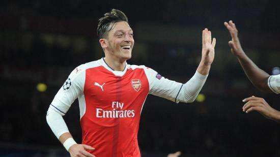 Özil: "No he visto a nadie como Cristiano"