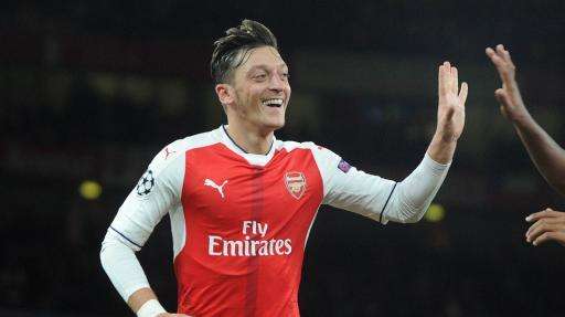 Mirror: Özil cierra su renovación
