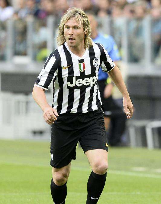 Nedved: "Los mejores futbolistas durante mi carrera fueron Ronaldo y Zidane"