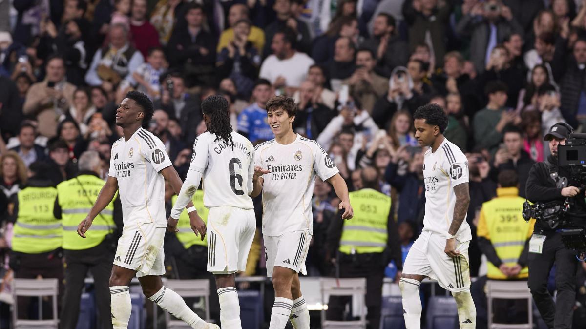 Ojo: desvelan el estado del vestuario del Real Madrid tras la monumental pitada