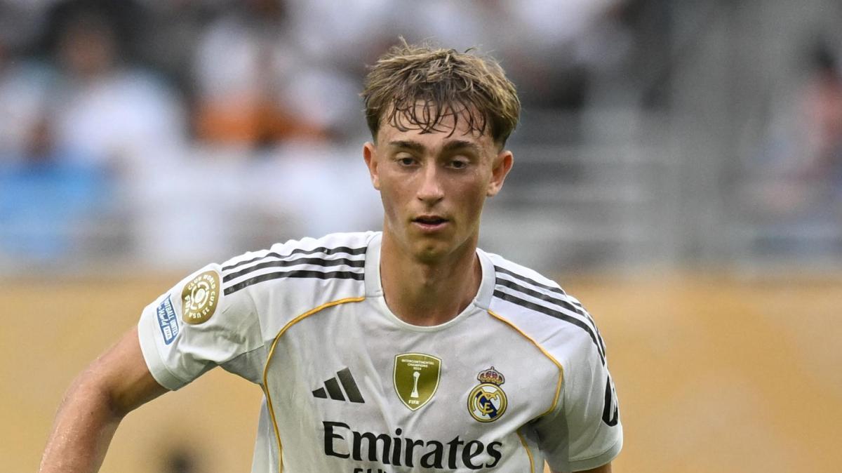 Dean Huijsen, único jugador del Real Madrid en la convocatoria de la selección española