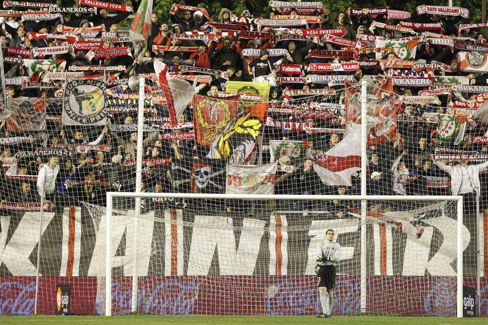 12 detenidos tras una pelea entre ultras del Rayo y del Real Madrid