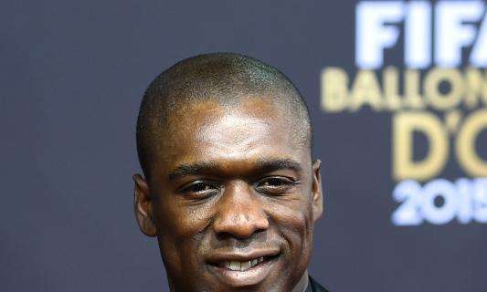 OFICIAL: Seedorf, nuevo entrenador del Shenzhen chino