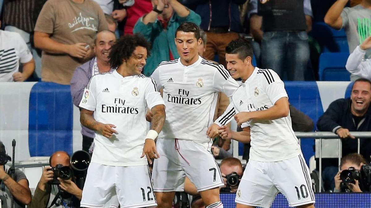 Relaño, en AS: "Noche grande en el Bernabéu, hat-trick de Cristiano, goles de Benzema y aplausos a Casillas"