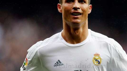 El Madrid recauda 7500 euros en una subasta benéfica