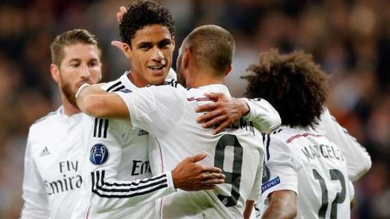 Daily Telegraph: Chelsea y Manchester United pujarán por Varane