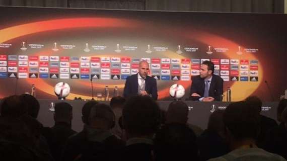 Dortmund, Bosz reconoce la extrema dificultad de enfrentarse al Madrid: "Será un enfrentamiento muy duro"