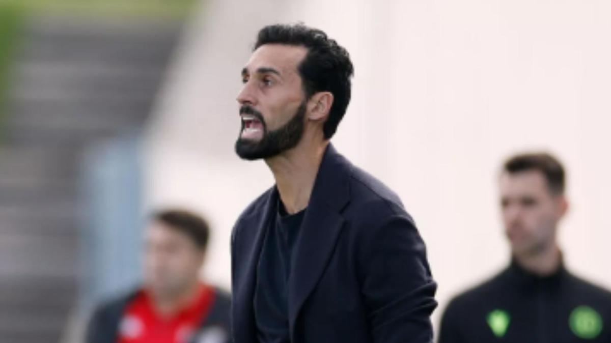 La condición que tiene que cumplir Arbeloa para seguir en el banquillo