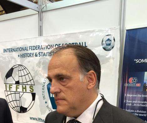 AS: El Real Madrid y Tebas discuten por la venta de los derechos internacionales del fútbol