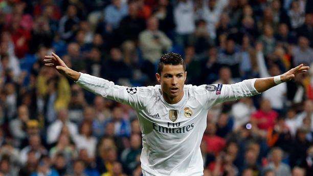 Julio Iglesias, sobre Cristiano: "No es fácil ser guapo y jugar bien al fútbol"